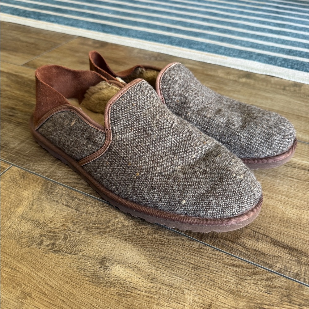 Ugg Slipper Shoe - Men’s 10
